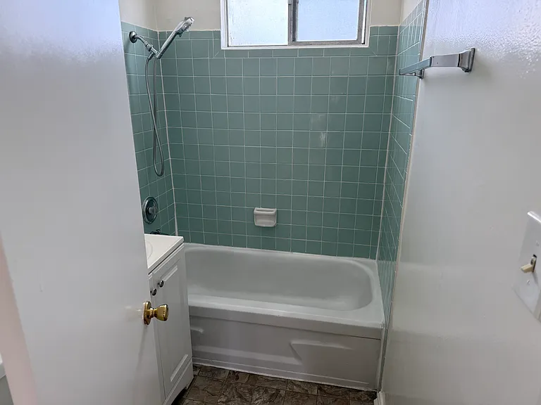 129 N 2nd St — Photo 12