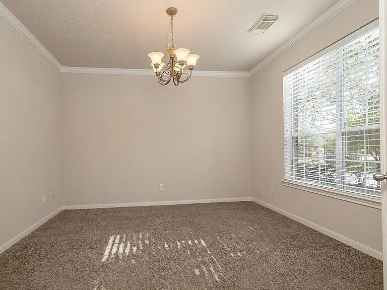 47 N Spinning Wheel Cir — Photo 4