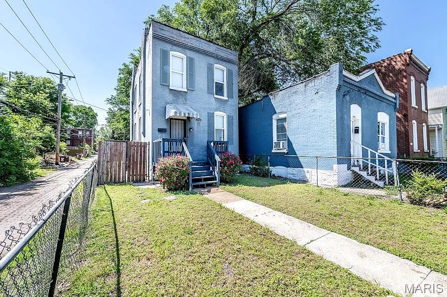 2 bed, 1.0 bath, 1088 sqft, $1,300 — Photo 4
