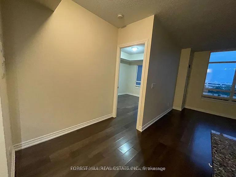 9245 Jane St #614 — Photo 14