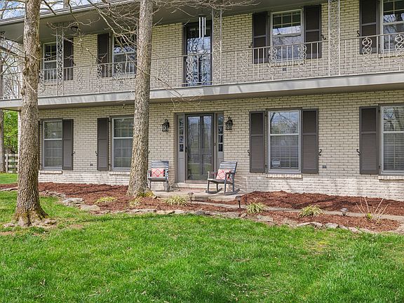 4th image of 117 Carolyn Ln