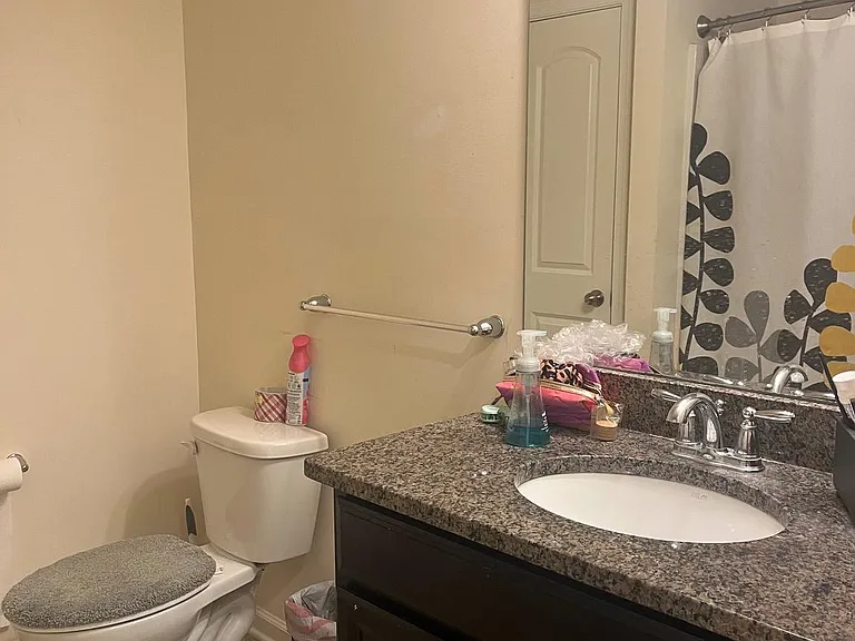 141 Graystone Dr — Photo 31