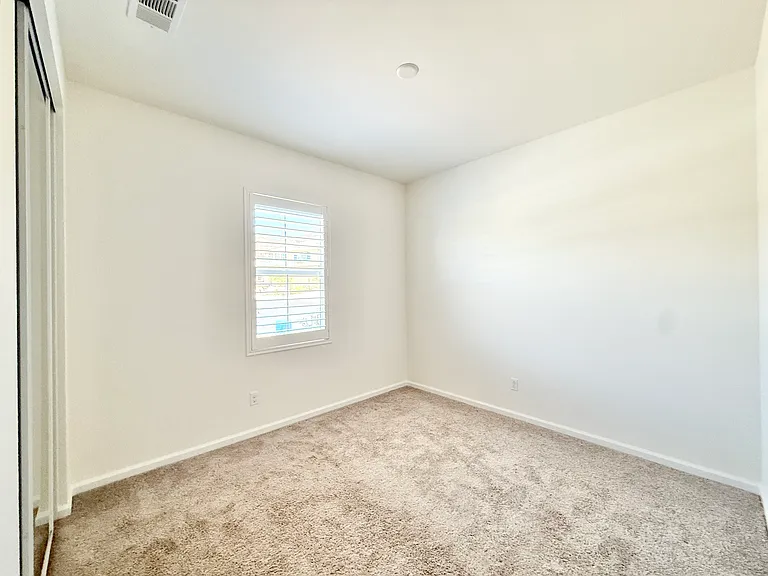 1047 Piedmont Rd — Photo 12