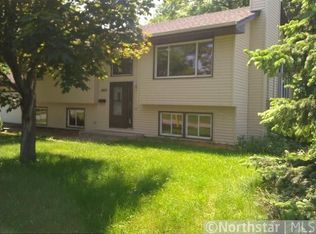 1821 Independence Ave N, Golden Valley, MN 55427