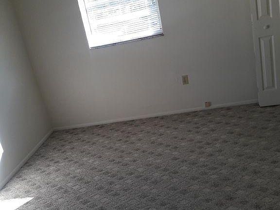 4th image of 60 Deena Way