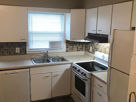4th image of 4400 Eastridge Dr