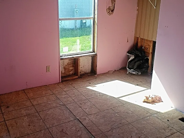 58 Village Ct — Photo 3