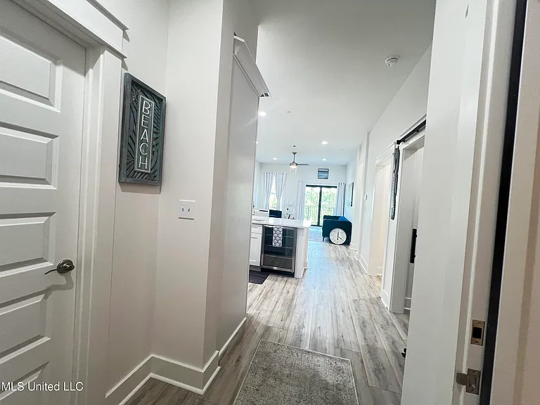 124 Court St — Photo 19