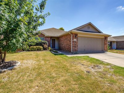 621 Condor Trl, Saginaw, TX, 76131