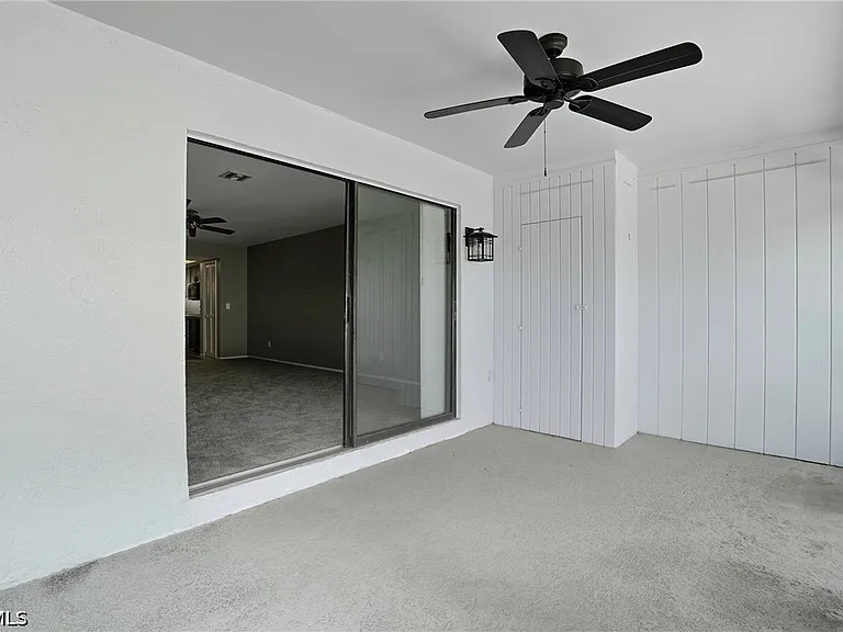 1203 SW 48th Ter #202 — Photo 30