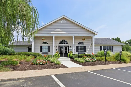 Castleton Manor Apartments Photo 1