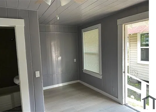 2430 Altoona St — Photo 7