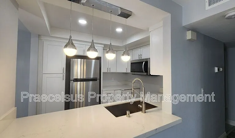 2047 Lakeridge Cir #104 — Photo 5