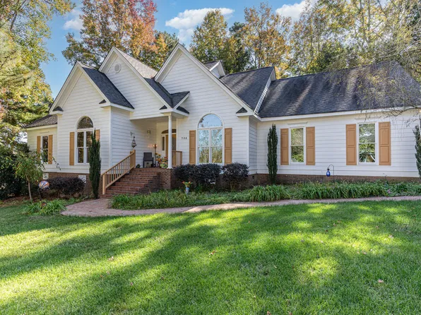705 Birkdale Dr, Clayton, NC 27527