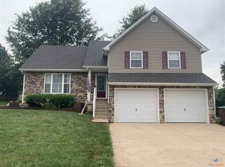 2055 Ridgeview Dr, Sedalia, MO 65301