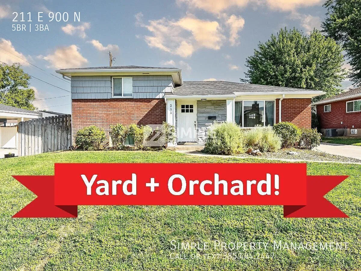 5-BD Bountiful Home with Fenced Yard — Photo 1