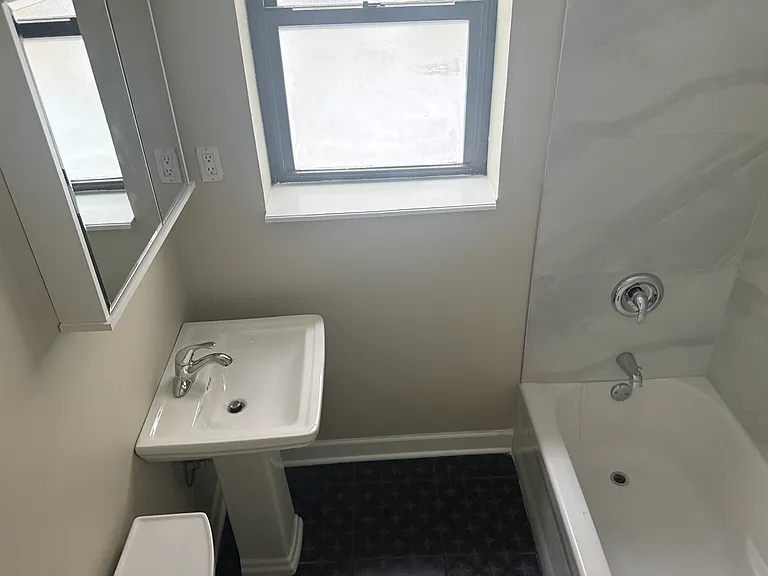 4710 N Monticello Ave #1 — Photo 8