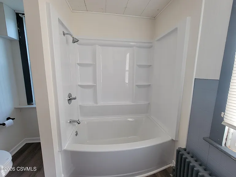934 W Independence St — Photo 14