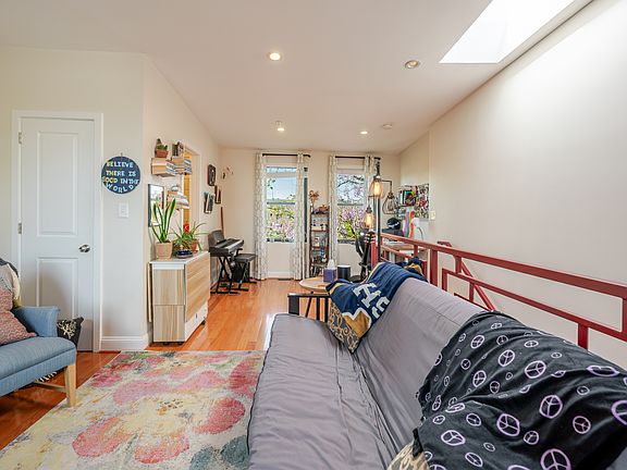 4th image of 1428 Newton St NW Floor 2