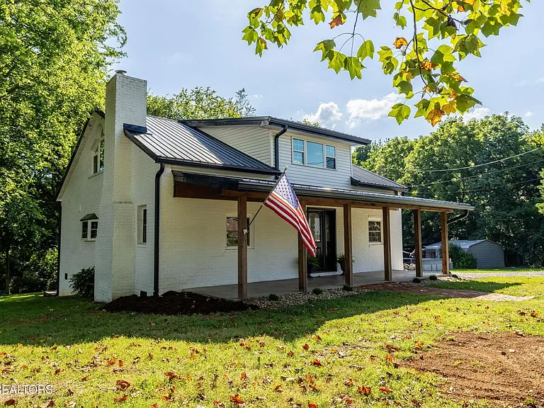 2805 Mint Rd — Photo 3
