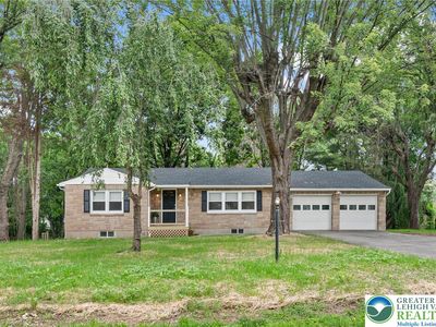 4777 Apple Ln, Center Valley, PA, 18034