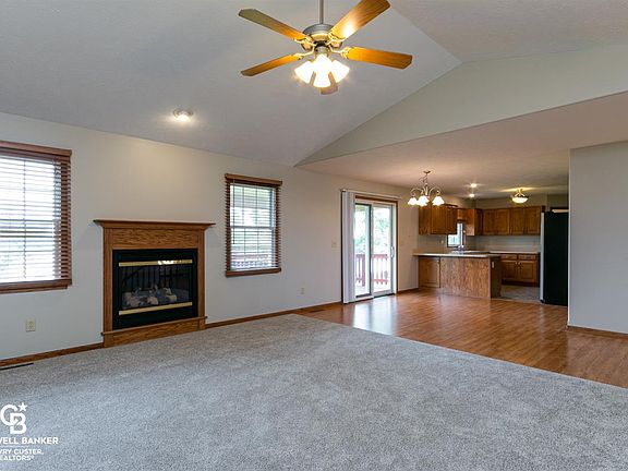 5th image of 2212 Buckhorn Cir