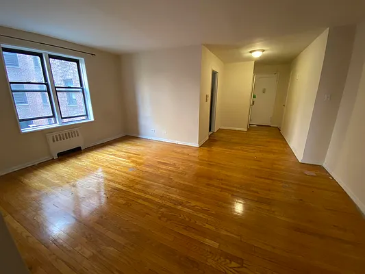 Rented by Queens Apartments Realty LLC | media 3