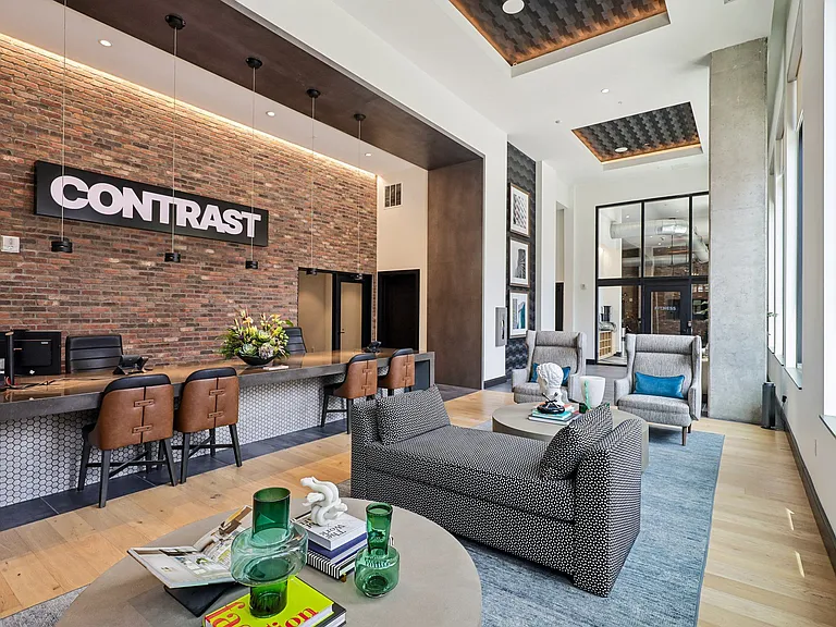 Contrast OTR — Photo 67