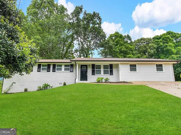 6026 S Bear Dr, Douglasville, GA 30135