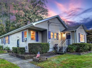 7 Adair Rd, Cortlandt Manor, NY 10567