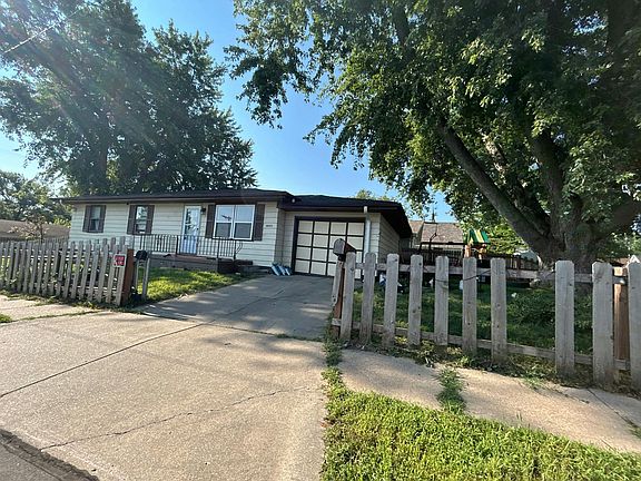 2nd image of 4055 I St