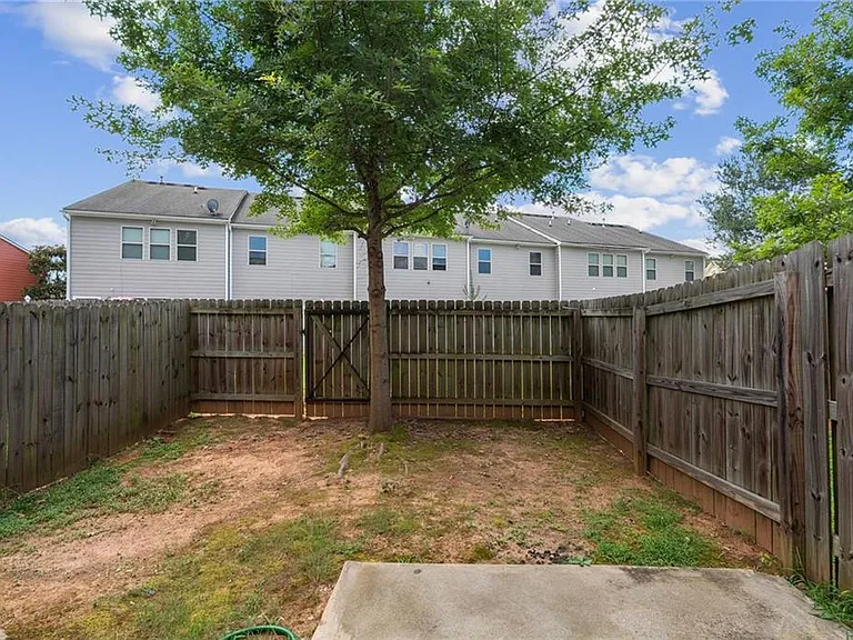 4987 Longview Walk — Photo 24