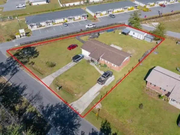 655 Beach Rd, Baxley, GA 31513