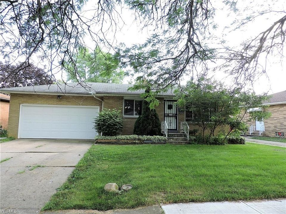 1st image of 14807 Sprengel Ave