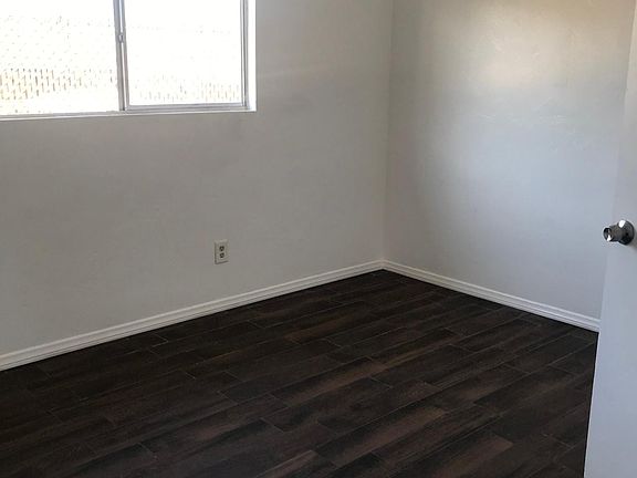 5th image of 563 Otis St