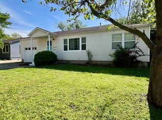 407 N Cedar St, Owasso, OK 74055
