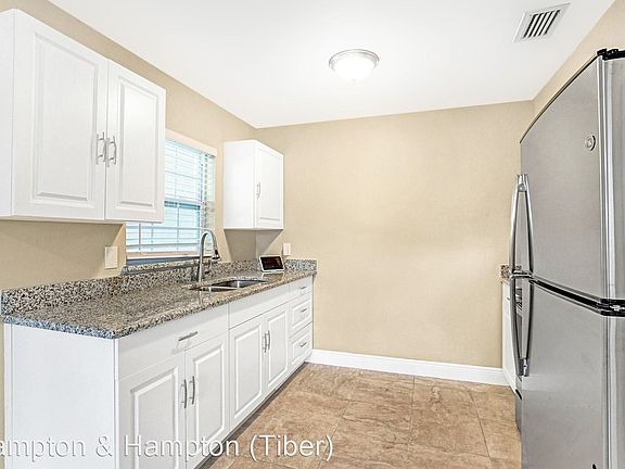 5th image of 4827 Elese St