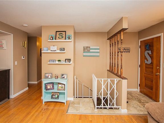 2nd image of 302 Paikin Dr