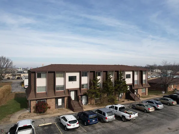 (undisclosed Address), West Plains, MO 65775