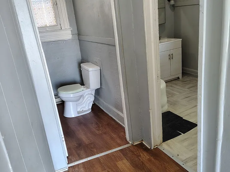 406 E Gilbert St #2 — Photo 13