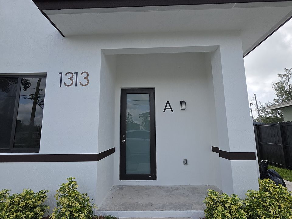 private entry and front patio