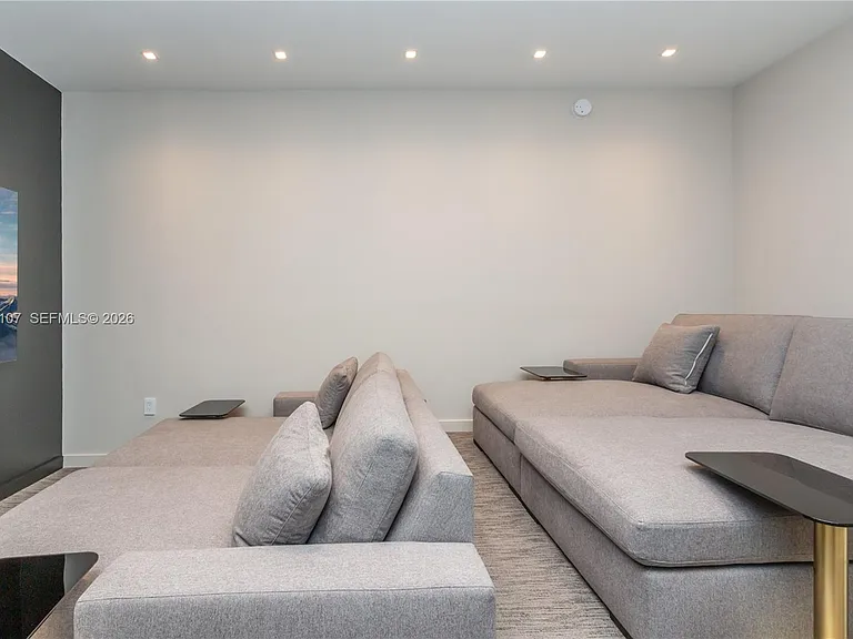 851 NE 1st Ave #Penthouse 4611-4611 — Photo 68
