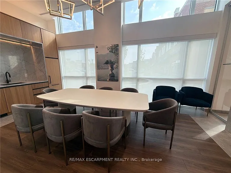 509 Dundas St W #616 — Photo 25