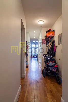 Rented by The Syper Group | media 17