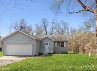 3181 Whitetail Ln, Owosso, MI 48867