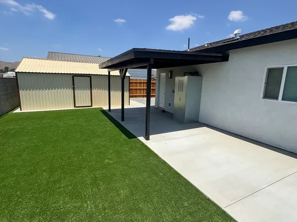 4587 Shetland Ln, Riverside, CA 92509
