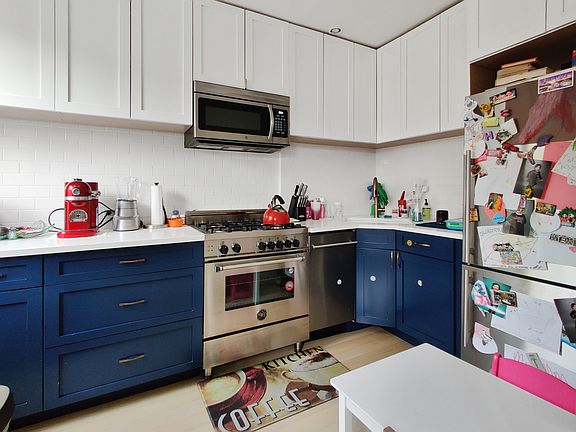 3rd image of 136 E 36th St #11DE