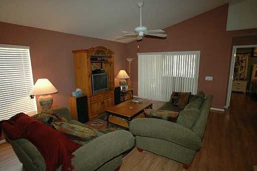 3rd image of 18805 Maisons Dr