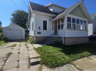 1905 20th St, Two Rivers, WI 54241