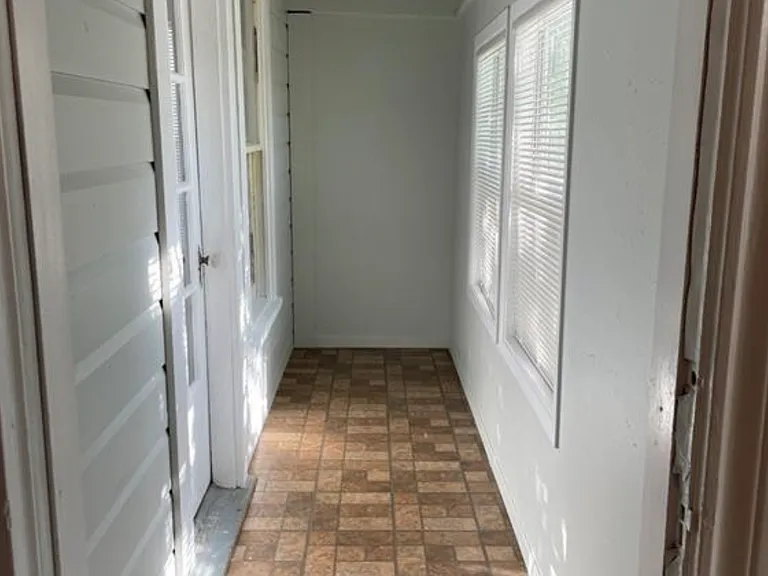 332 Rosebud Ave — Photo 9